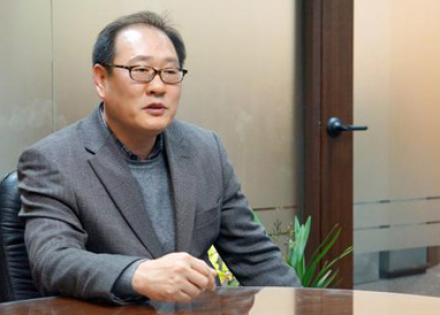 박충열 대표 "첨단소재 개발·M&A로 성장동력 확보"
